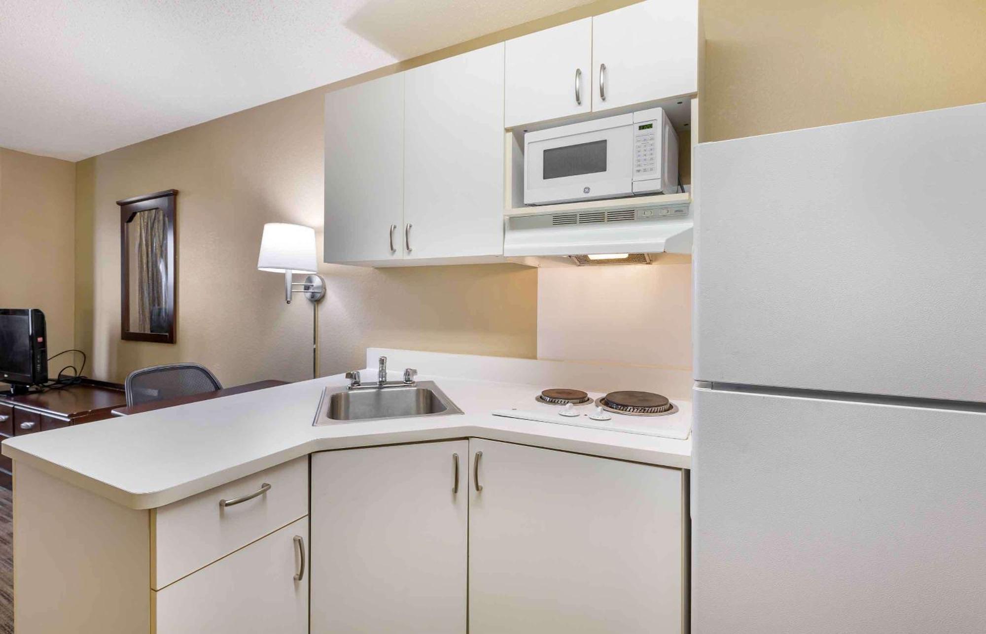 Extended Stay America Suites - Cleveland - Beachwood - Orange Place - South Экстерьер фото