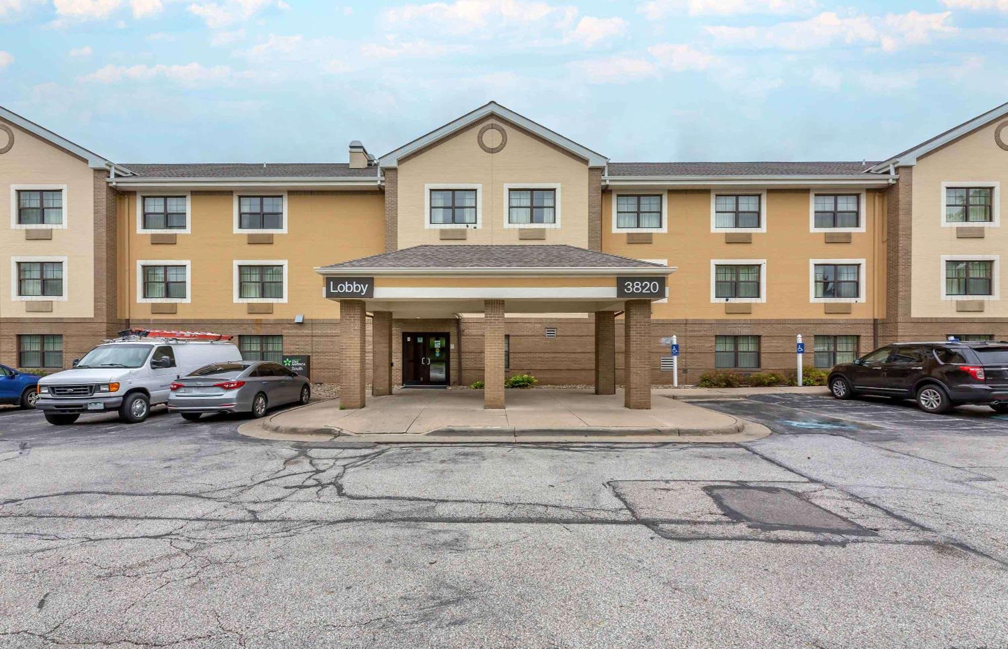 Extended Stay America Suites - Cleveland - Beachwood - Orange Place - South Экстерьер фото